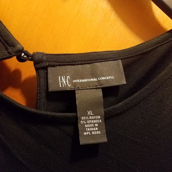 Dress - Picture 2 of 3